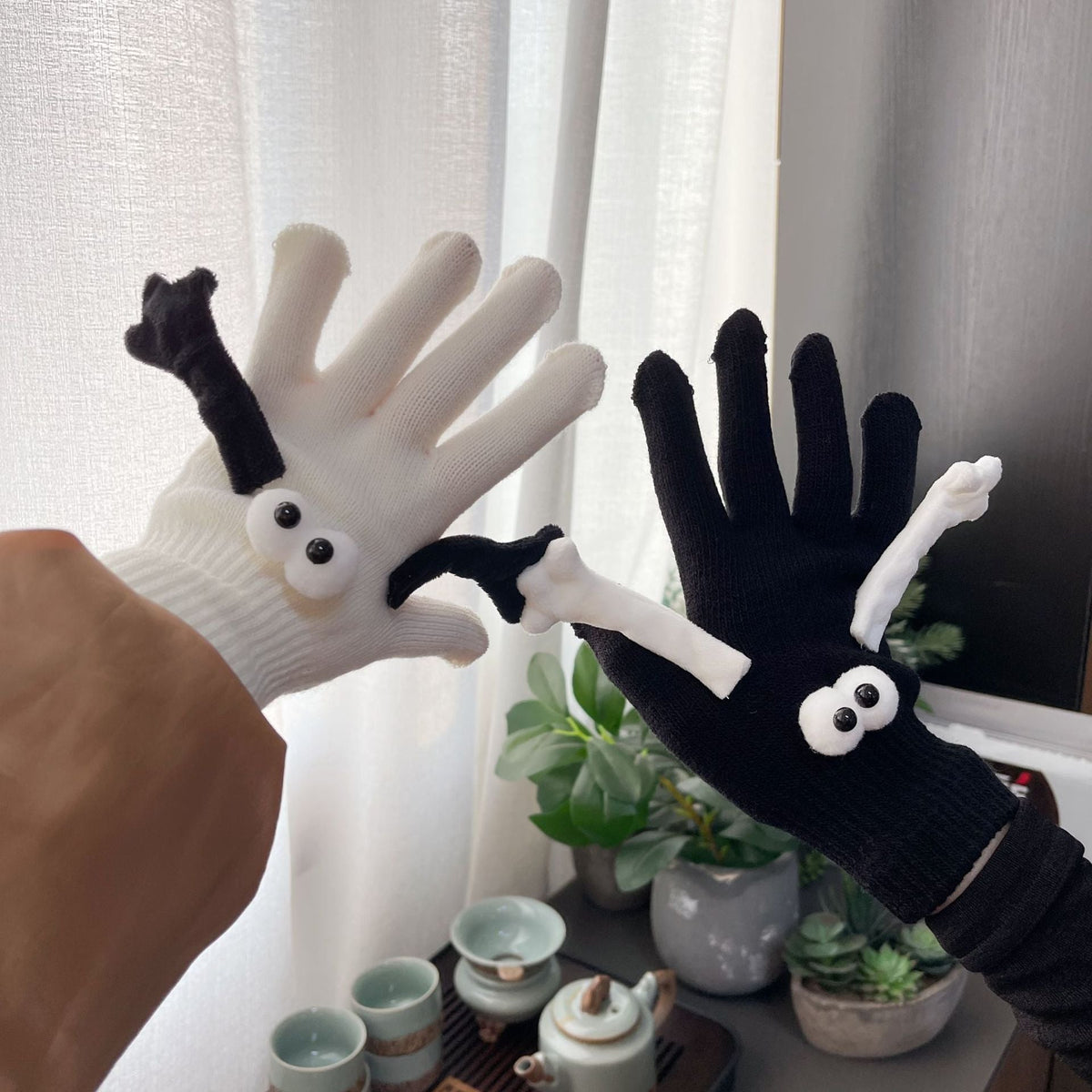 Couple Magnetic Warm Gloves Cute Doll Hand Gloves My Store