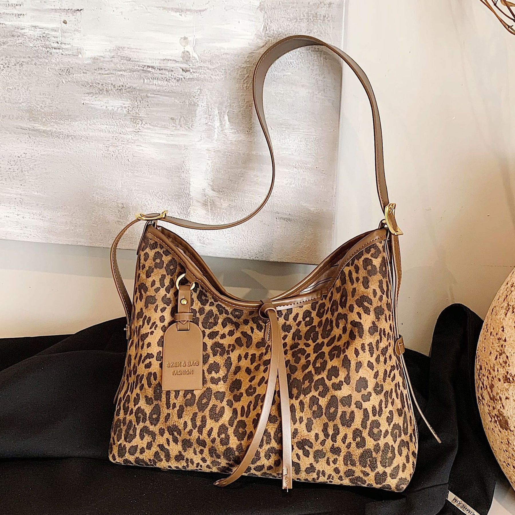 Women's Popular Leopard Print Large Capacity Shoulder Messenger Bag My Store