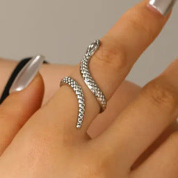 Snake-shaped Fashion Personalized Ring Women My Store